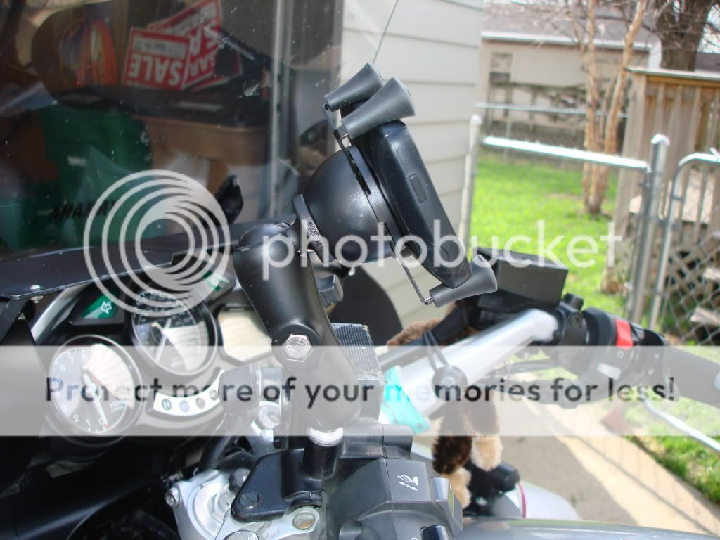 http://i937.photobucket.com/albums/ad219/brockep/Ram%20Mount/DSC01983.jpg
