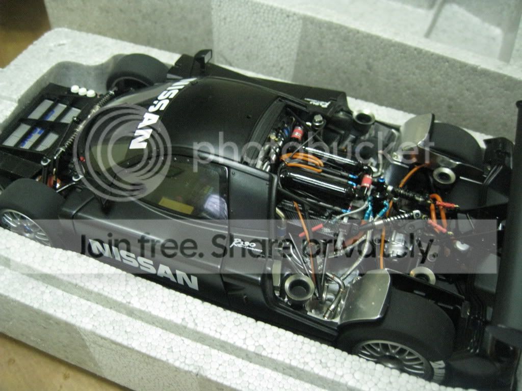 A review on Autoart Nissan R390 GT1 LM Test car | DiecastXchange Forum